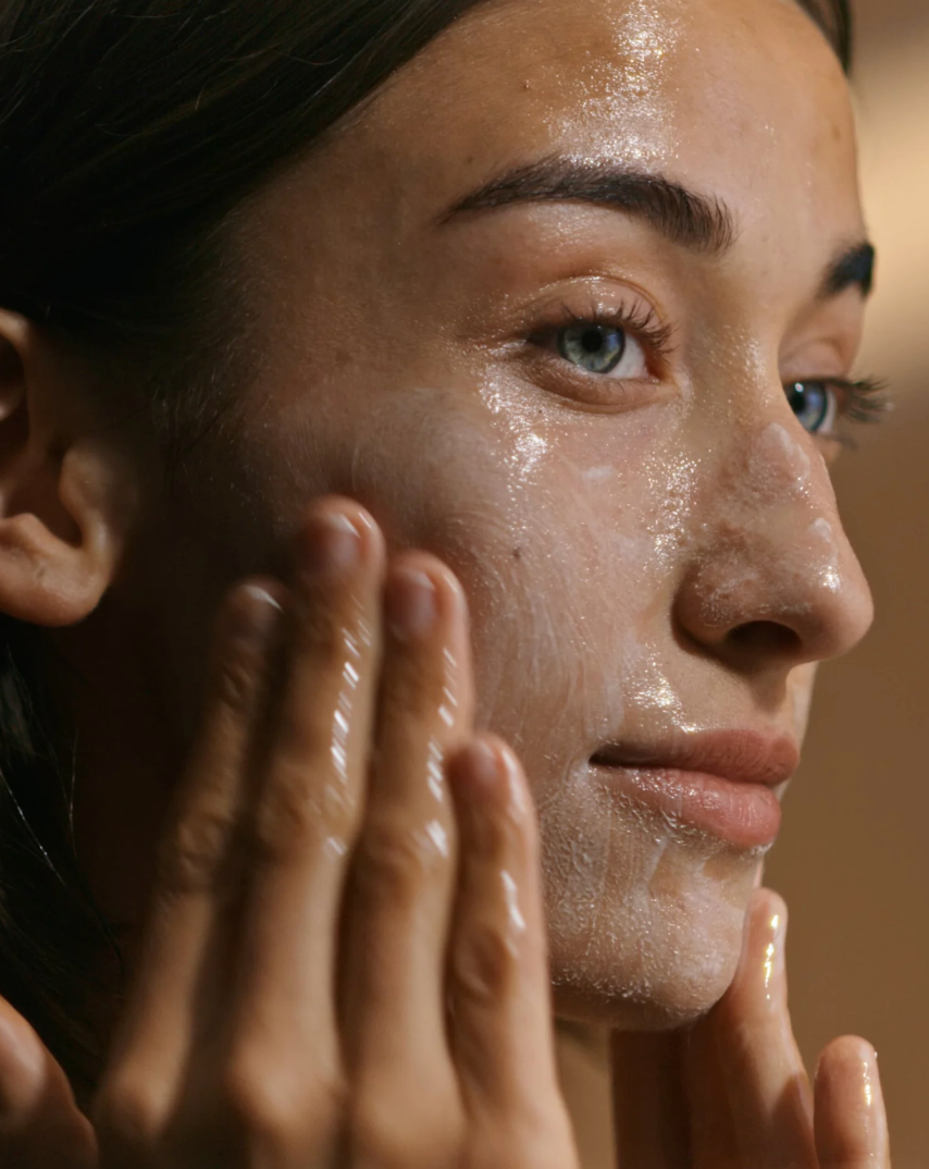 Apricot & Mango Cleansing Milk